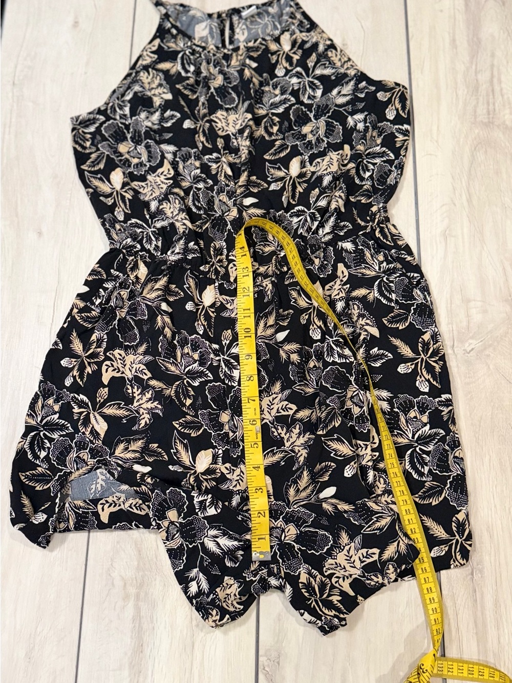 Old Navy Black Floral Print Pockets Halter Romper Large Neutral Summer Coastal - Picture 10 of 13